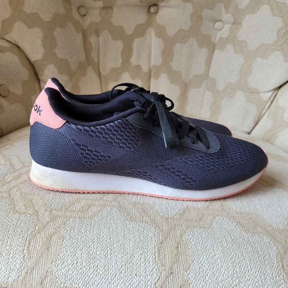 REEBOK LACE UP CLASSIC SNEAKERS COMFORT FOOTBED BLACK & PINK WOMEN'S SIZE 9 - Picture 3 of 14